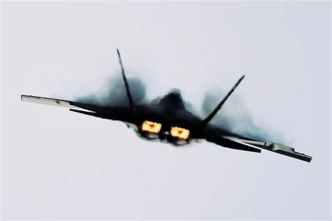 The F-22 Raptor Top Speed And How It Reaches It - Planenerd