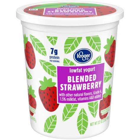 Kroger® Blended Strawberry Lowfat Yogurt Tub, 32 oz - Kroger