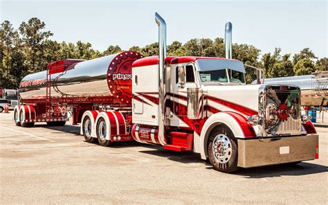 Look at this wonderful custom Peterbilt 379 #peterbilt #custom #truck # ...