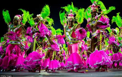 Rio's Carnival gets underway with a riot of colour and music | Daily Mail Online