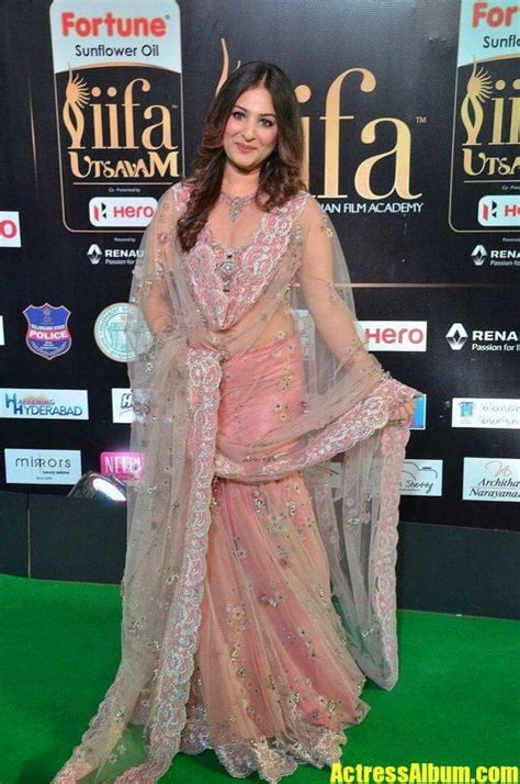 Gowri Munjal Hot at IIFA Utsavam Awards 2017 Photos - Actress Album