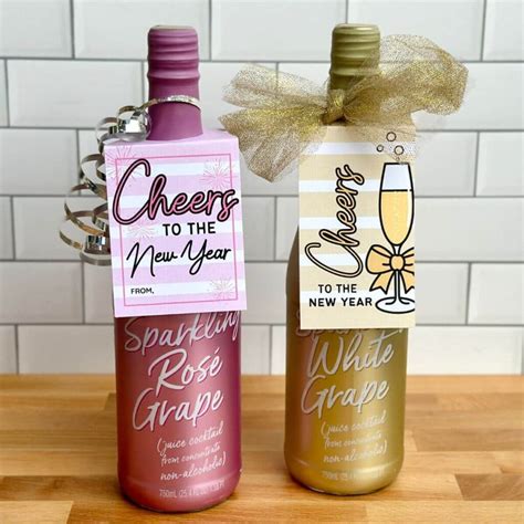 "Cheers to the New Year" Bottle Gift Tags - Easy New Year's Gifts!