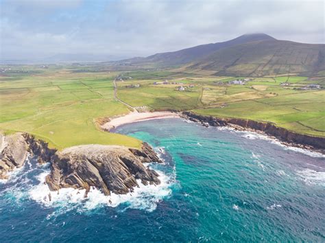 Clogher Strand - Dingle beach in Ireland • Go-to-Ireland.com