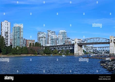 Vancouver waterfront skyline with Burrard Street Bridge Stock Photo - Alamy