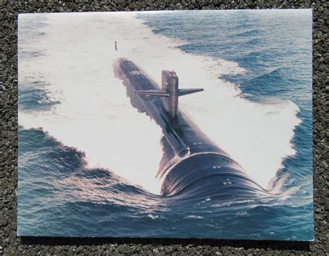 USS MINNEAPOLIS-SAINT PAUL (SSN-708) U.S. NAVY SUBMARINE 1984 COMMISSIONING BOOK; OFFICIAL PHOTO ...