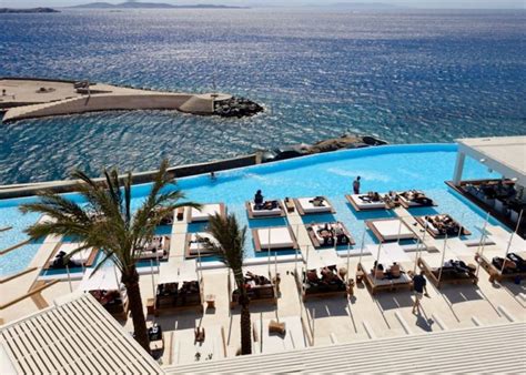 WHERE TO STAY in MYKONOS TOWN - SantoriniDave.com