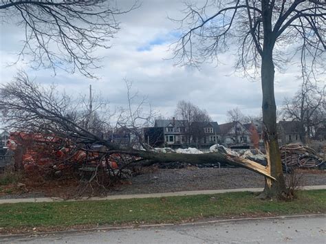 GALLERY: Wind storm causes severe damage around Western New York | News 4 Buffalo