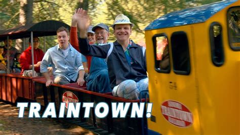 TRAINTOWN! - Choo Choo Bob Show - YouTube