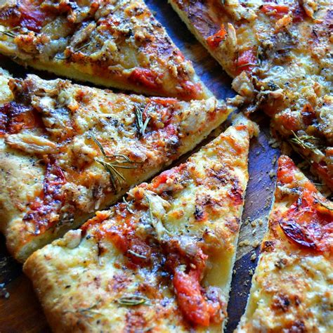 Focaccia Pizza – Grated Nutmeg