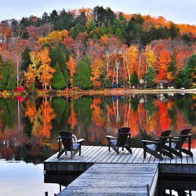 New York Fall Foliage Tours: Leaf Peeping in the Adirondacks & Catskills