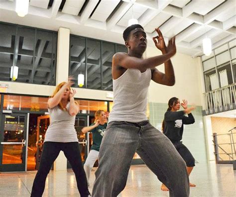 Dance crew steps up, hosts workshops – The Appalachian