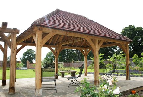 Oak Pergola Design & Supply