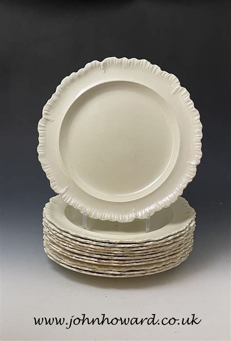 Wedgwood creamware pottery shell edged 10 inches plates set of 12 - John Howard