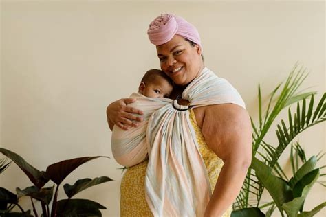 Everything You Need to Know About Babywearing Correctly