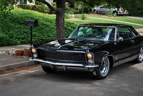 Black Buick Riviera: Pics and Wallpaper for Free Download, Price, Specs