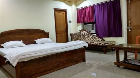 LUXURY INN (Chakradharpur) - Lodge Reviews, Photos, Rate Comparison - Tripadvisor