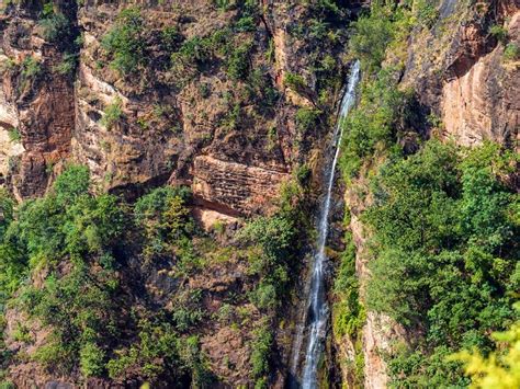 Rajat Prapat / Silver Falls, Pachmarhi - Timings, Swimming, Entry Fee, Best Season to Visit