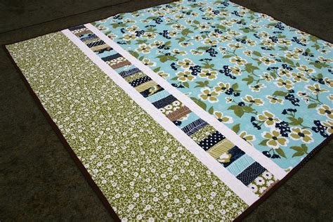 quilt back. This, but with a chevron strip instead of the rectangles ...