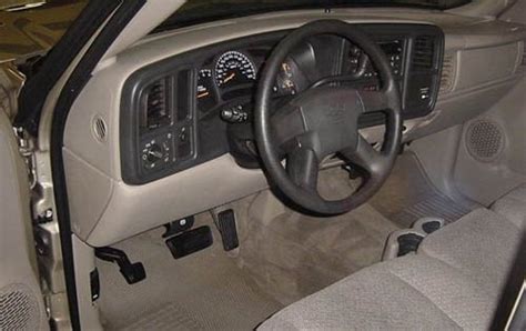 Used 2007 Chevrolet Silverado 2500HD Regular Cab Pictures | Edmunds