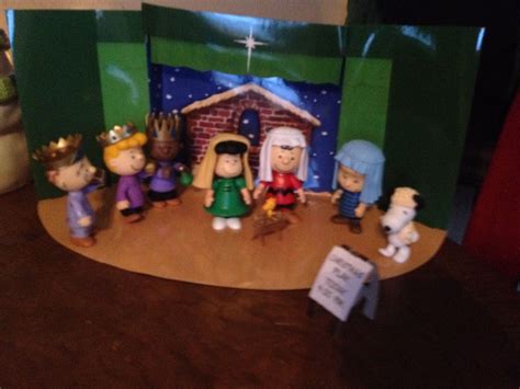 Charlie Brown nativity scene | Nativity scene, Nativity, Birthday candles