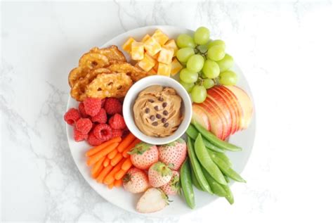 How to Make a Healthy & Tasty Snack Platter For Kids