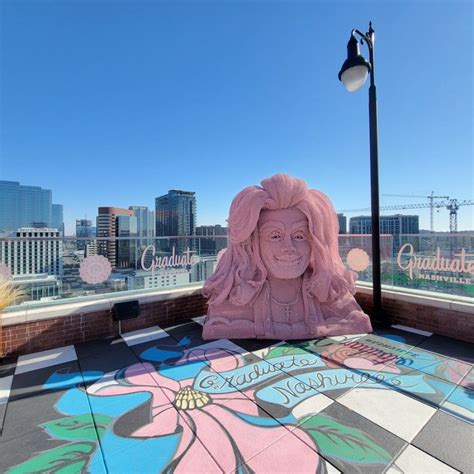 The Nashville Hotel Every Dolly Parton Fan Must Visit | TravelAwaits