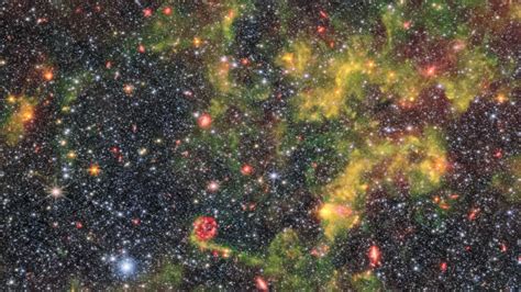 Webb Space Telescope images reveal metallicity in distant galaxy | Fox News