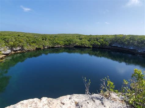 The Blue Hole | Smithsonian Photo Contest | Smithsonian Magazine