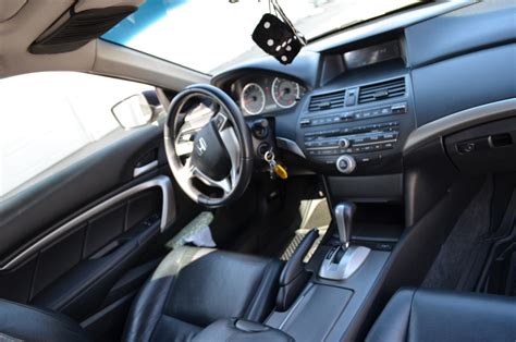 2008 Honda Accord Coupe - Interior Pictures - CarGurus