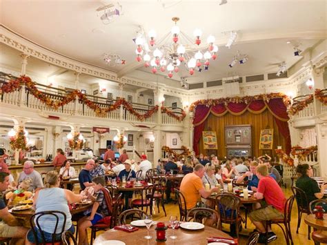 16 Best (And Worst!) Magic Kingdom Restaurants - Disney Trippers