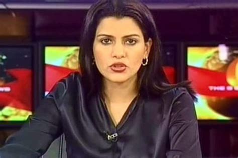 Top 10 Glamorous News Anchors in India