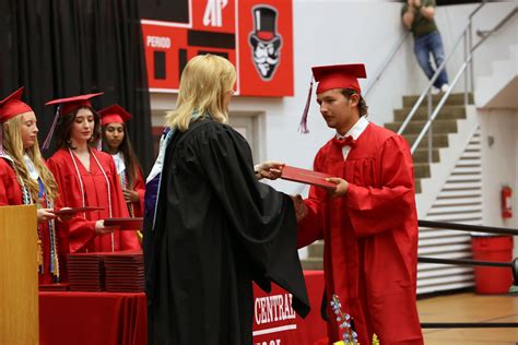 Montgomery Central High School 2023 Commencement Ceremony (197) - Clarksville Online ...