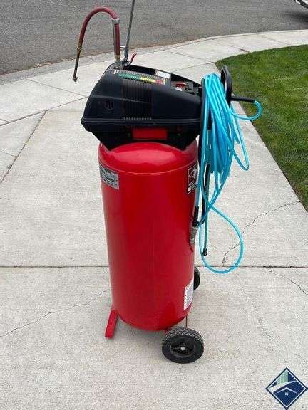 Husky 5.5 HP 32 Gallon Capacity Air Compressor - Estate Details