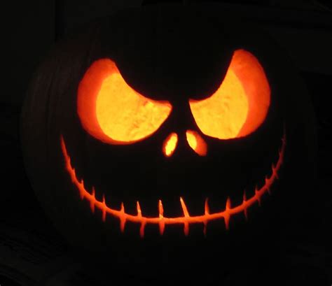 Jack Skellington Jack O' Lantern | Jack skellington pumpkin carving ...