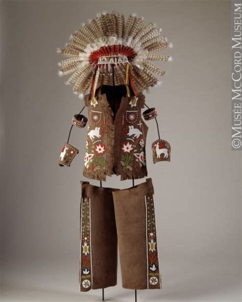 ME986.147.1 | Headdress | McCord Museum | Mohawk indians, Clothing ...