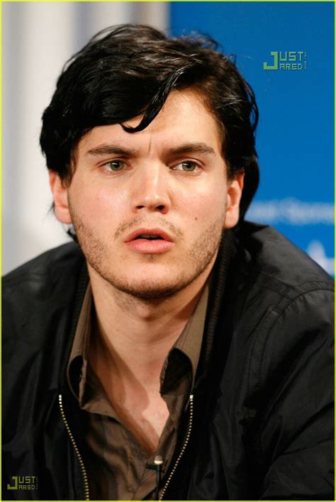 Emile Hirsch - 'Into the Wild' Reviews: Photo 605511 | Emile Hirsch Pictures | Just Jared