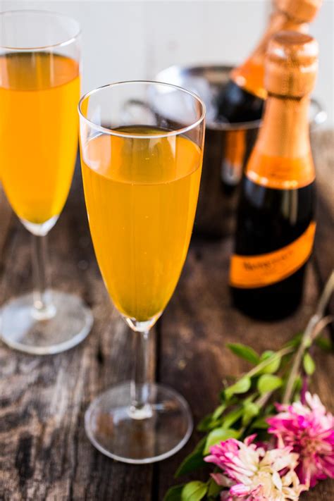 Top 10 Classic Champagne Cocktails with Recipes | Only Foods