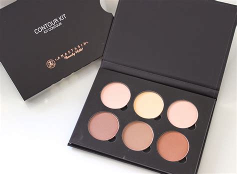 Best Contour Kits for A Perfect Makeup - Beauty and Blush