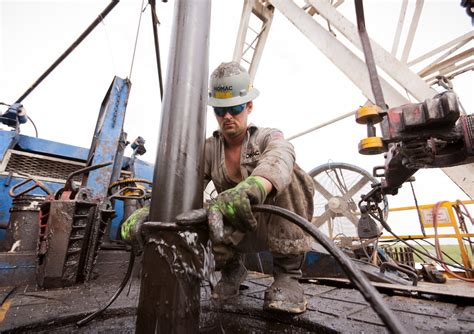 Argentina Has High Hopes for Shale Oil Discovery - The New York Times