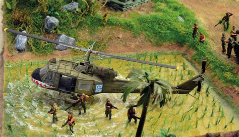 Merci promozionali Operation Silver Bayonet 1:72 Italeri 6184 ...