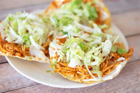 Tostadas de Tinga (Chicken Tinga Tostadas) - Thrift and Spice