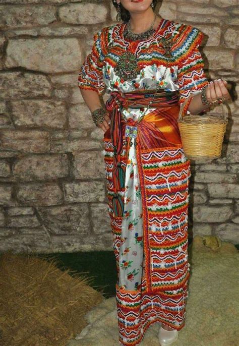 Robe kabyle | Traditional dresses, Tribal dress, Traditional outfits