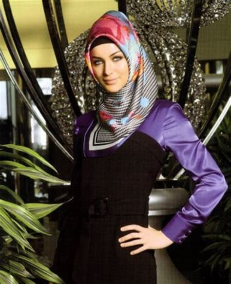 Latest 2013 Hijabs & Abayas ~ Fashion Point