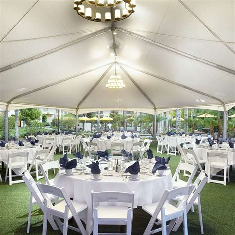 Ontario Airport Hotel & Conference Center Wedding Venue | Cost from $19,575 | Breezit