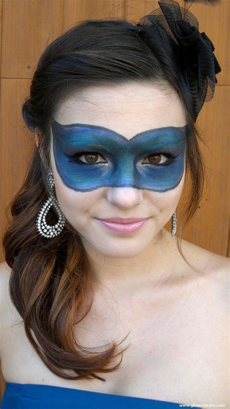 Masquerade Ball Halloween Tutorial. Make your mask out of makeup ...