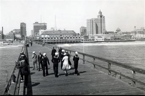 Shoreline Aquatic Park Piers — Long Beach - Pier Fishing in California