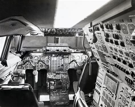 Concorde Cockpit :: Rochester Avionic Archives