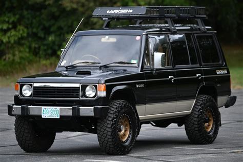 1990 Mitsubishi Pajero Turbodiesel 4x4 5-Speed for sale on BaT Auctions ...