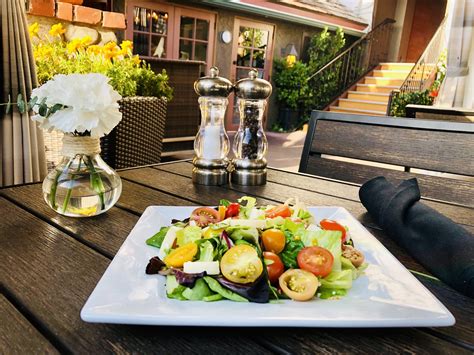 Bungalow Salad - Dinner - The Bungalow Restaurant - Steak House in Newport Beach, CA