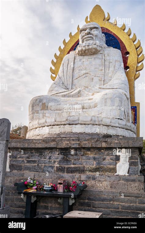 Bodhidharma statue on top of the mountain Song in DengFeng, Zhengzhou, Henan Province, China ...